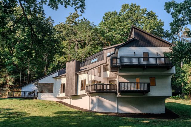 3704 Homeland Dr, Nashville, TN 37218