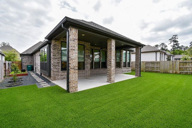 518 Bedias Creek Drive, Conroe, TX 77304
