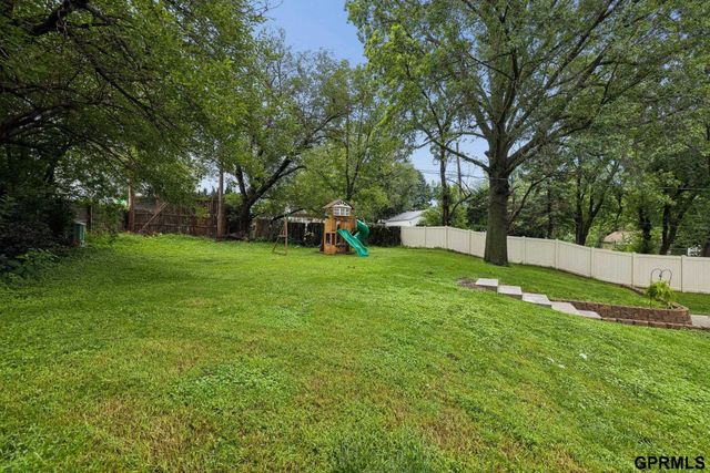 6900 Lidco Court, Lincoln, NE 68507