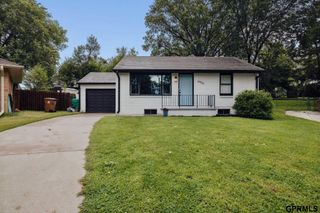 6900 Lidco Court, Lincoln, NE 68507