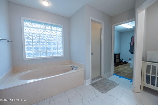 10272 MANORVILLE Drive, Jacksonville, FL 32221