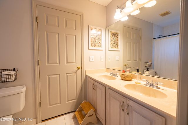 10272 MANORVILLE Drive, Jacksonville, FL 32221