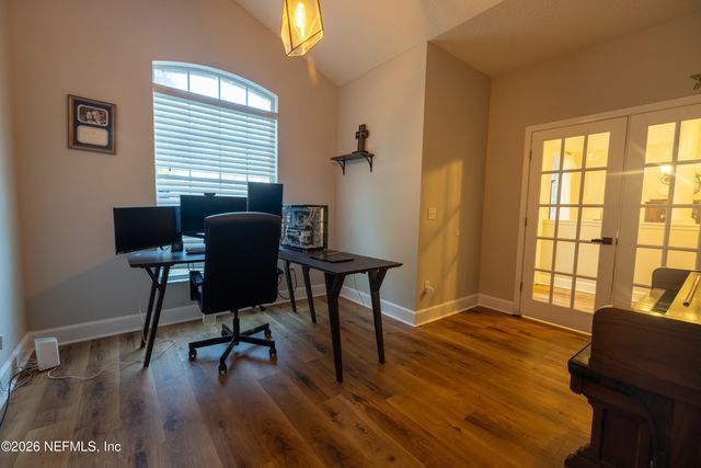 10272 MANORVILLE Drive, Jacksonville, FL 32221