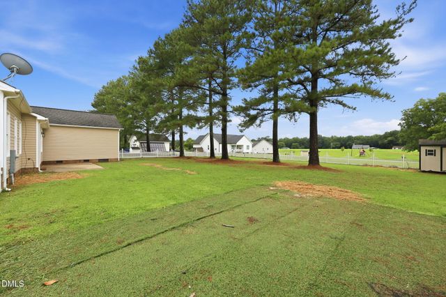90 Fred Mcleod Lane, Coats, NC 27521