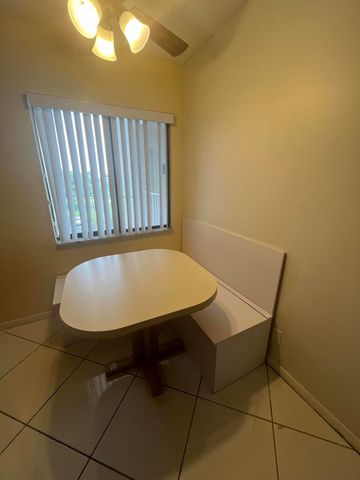 7310 Ashford Place 401, Delray Beach, FL 33446