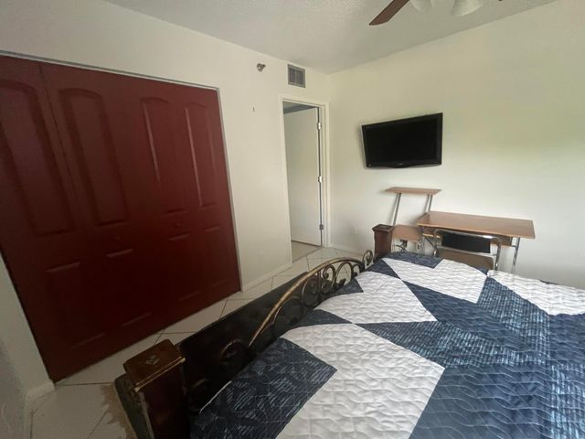 7310 Ashford Place 401, Delray Beach, FL 33446