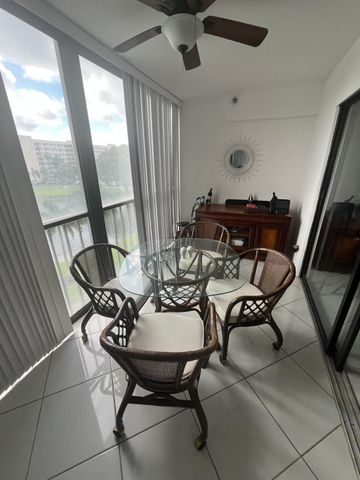 7310 Ashford Place 401, Delray Beach, FL 33446