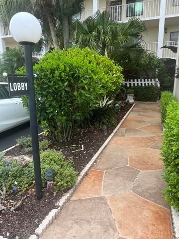 7310 Ashford Place 401, Delray Beach, FL 33446