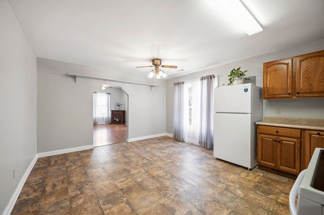 1210 S Irvine Road, Irvine, KY 40336