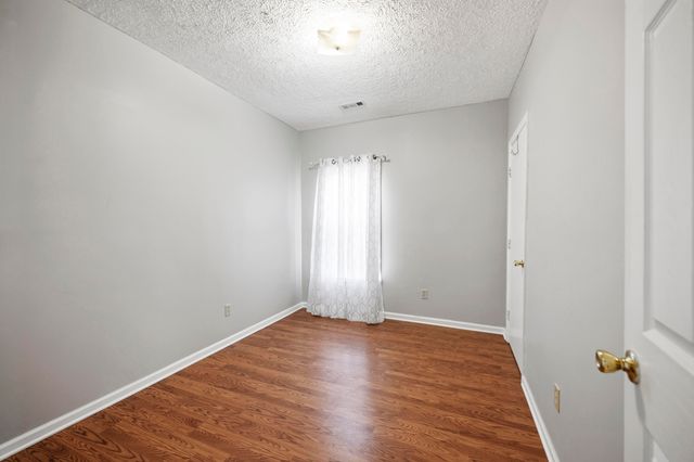 1210 S Irvine Road, Irvine, KY 40336