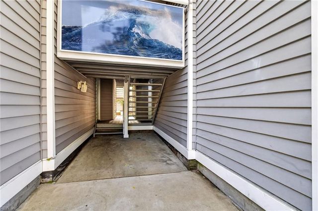 1120 Ocean Trace Ln Apt 301, Virginia Beach, VA 23451