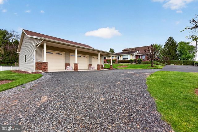 1472 BEARCAT CV, Auburn, PA 17922