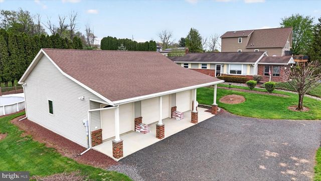 1472 BEARCAT CV, Auburn, PA 17922