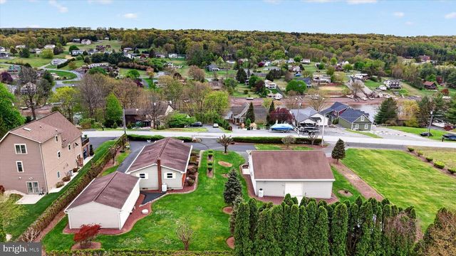 1472 BEARCAT CV, Auburn, PA 17922