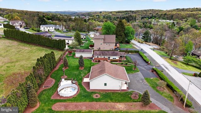 1472 BEARCAT CV, Auburn, PA 17922