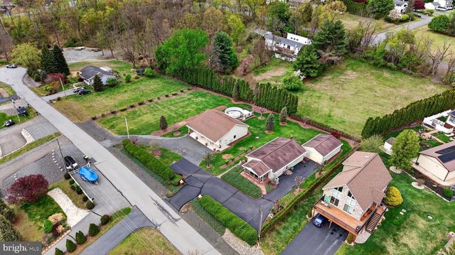 1472 BEARCAT CV, Auburn, PA 17922