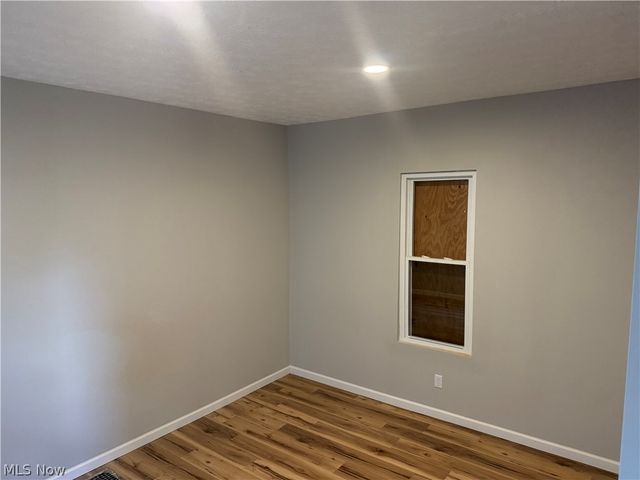858 Forrest Drive, Akron, OH 44306