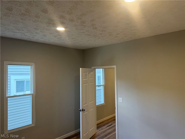 858 Forrest Drive, Akron, OH 44306