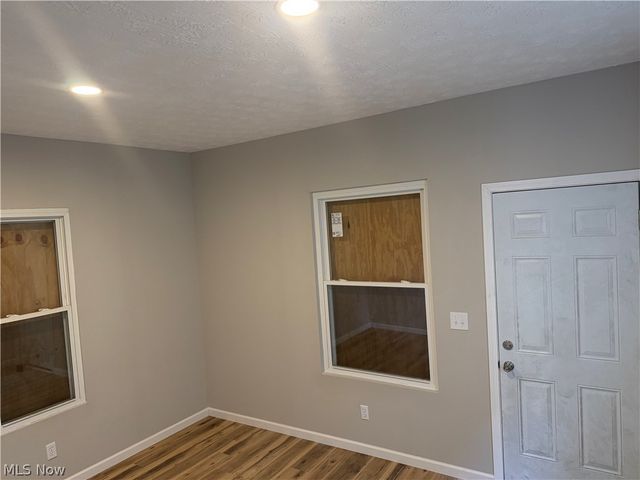 858 Forrest Drive, Akron, OH 44306