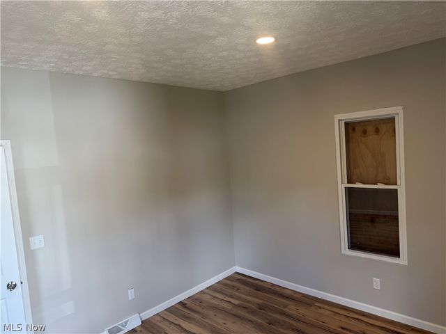 858 Forrest Drive, Akron, OH 44306