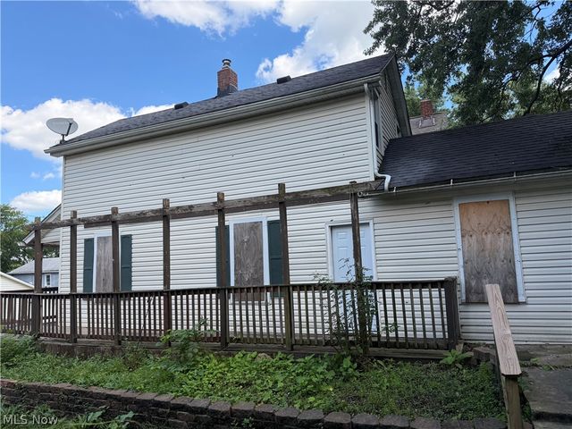 858 Forrest Drive, Akron, OH 44306