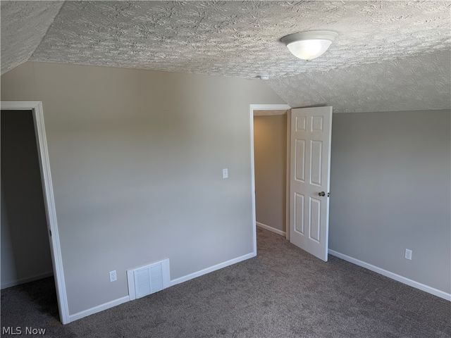 858 Forrest Drive, Akron, OH 44306