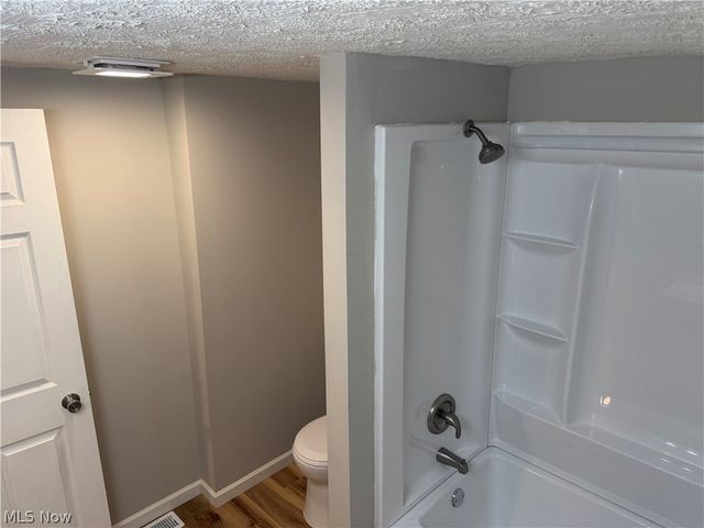 858 Forrest Drive, Akron, OH 44306