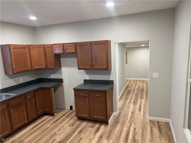 858 Forrest Drive, Akron, OH 44306