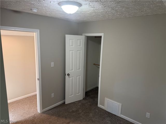 858 Forrest Drive, Akron, OH 44306