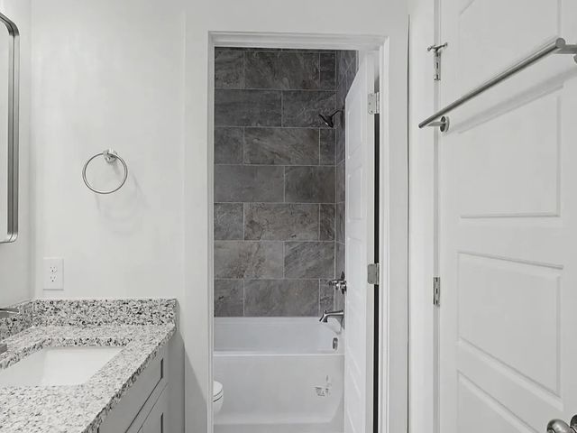 2140 18th Ave, N, Nashville, TN 37208