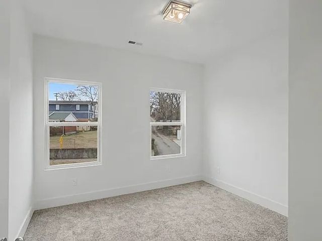 2140 18th Ave, N, Nashville, TN 37208