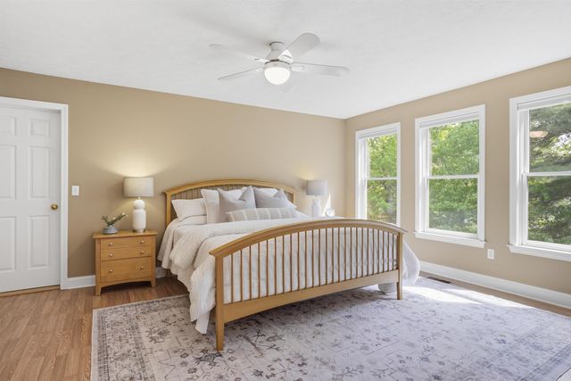 10 Ellison Drive, Bedford, NH 03110