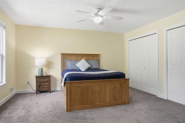 10 Ellison Drive, Bedford, NH 03110