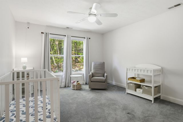 10 Ellison Drive, Bedford, NH 03110