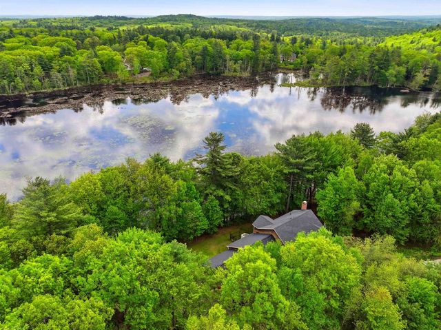 10 Ellison Drive, Bedford, NH 03110