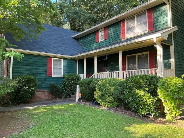 1454 Albans Court, Lithonia, GA 30058