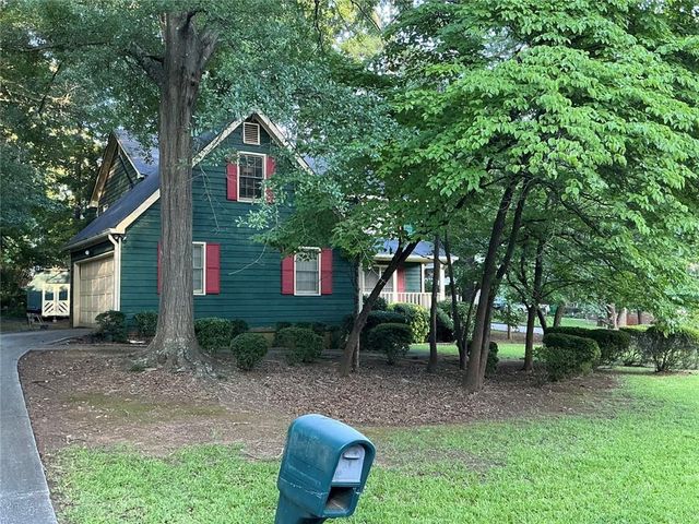 1454 Albans Court, Lithonia, GA 30058