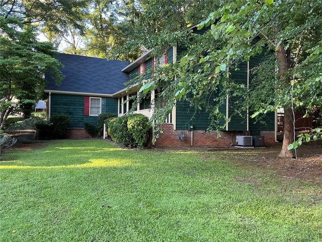 1454 Albans Court, Lithonia, GA 30058
