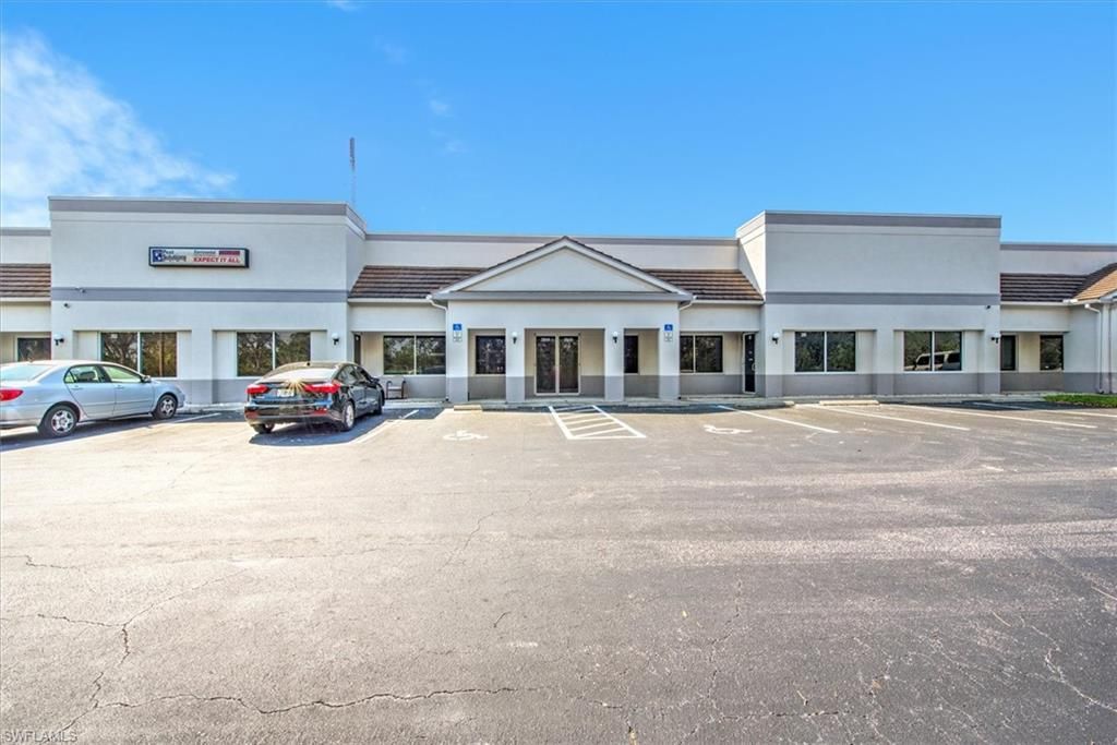 10801 Sunset Plaza CIR 1DB, FORT MYERS, FL 33908 — photo 3