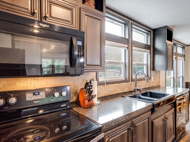 3417 Hawaiian Court, Granbury, TX 76048