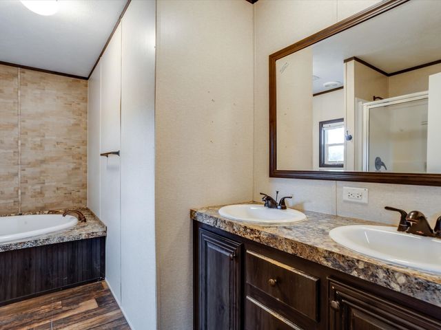 3417 Hawaiian Court, Granbury, TX 76048