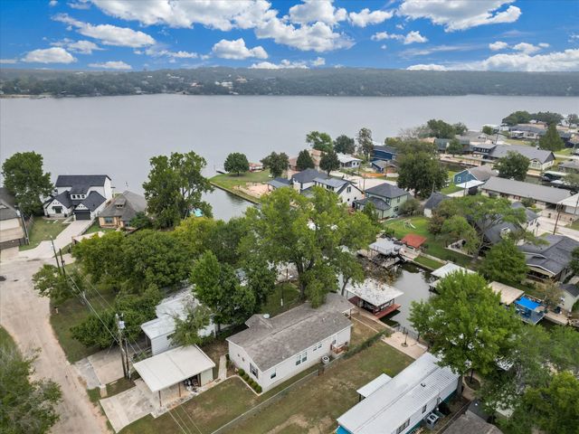 3417 Hawaiian Court, Granbury, TX 76048