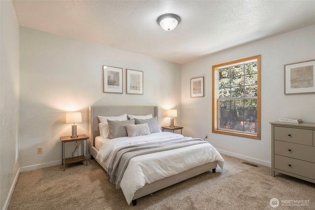 1220 NW Tabitha Court, Olympia, WA 98502