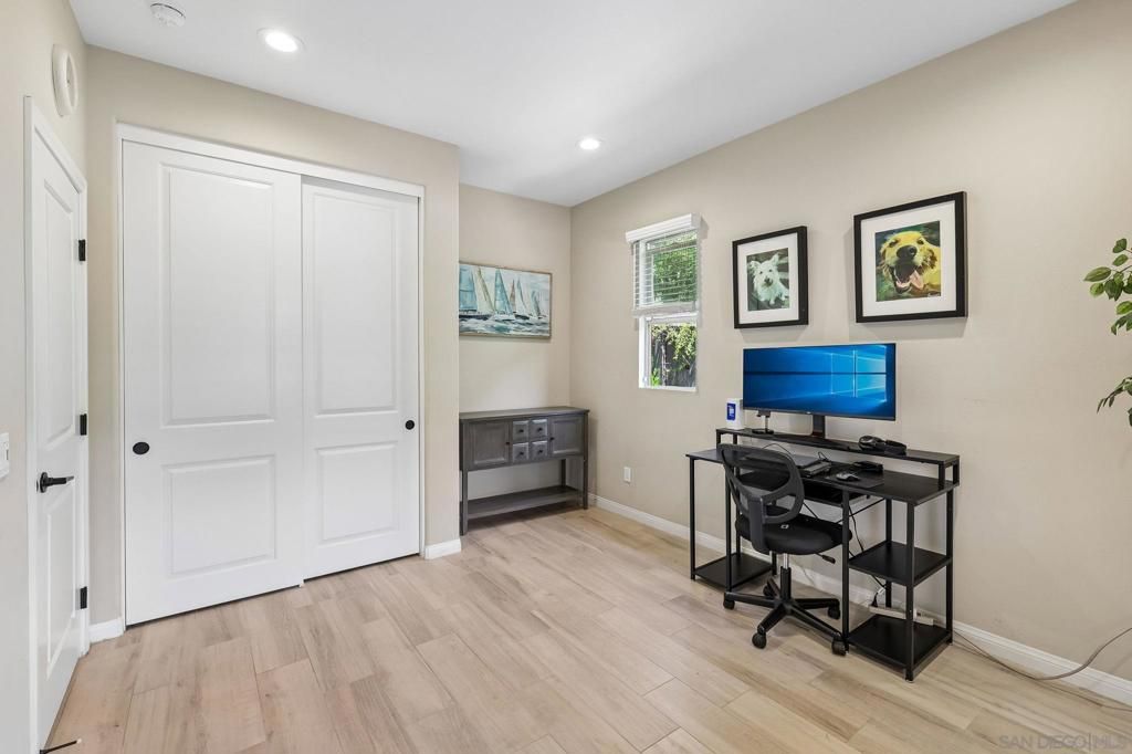 Image 15 of property listing at 910 Camino Meandro, Chula Vista, CA 91913