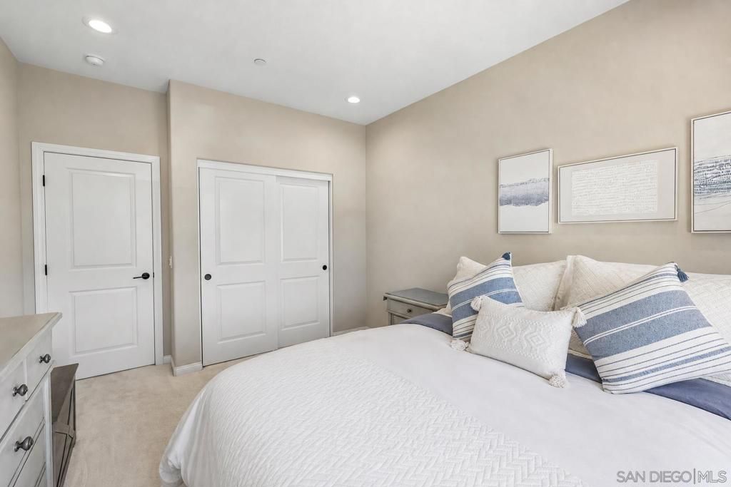 Image 17 of property listing at 910 Camino Meandro, Chula Vista, CA 91913