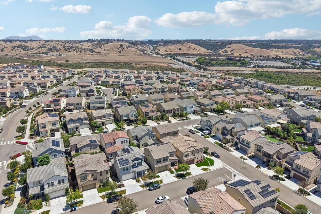 Image 37 of property listing at 910 Camino Meandro, Chula Vista, CA 91913