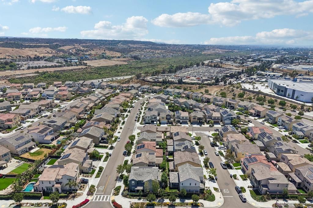Image 43 of property listing at 910 Camino Meandro, Chula Vista, CA 91913