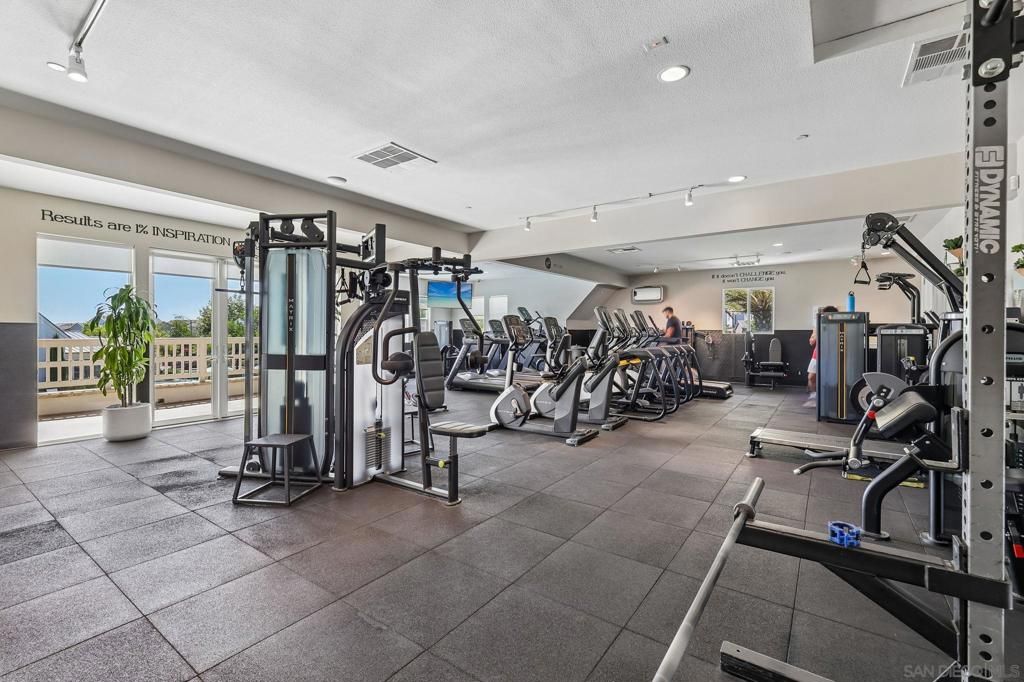 Image 51 of property listing at 910 Camino Meandro, Chula Vista, CA 91913