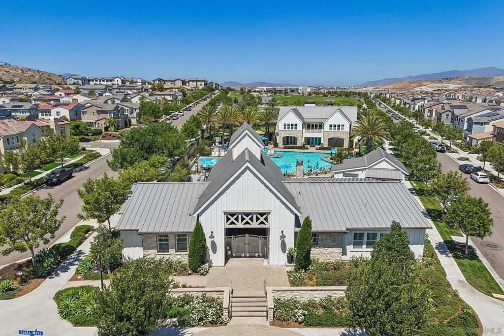 Image 54 of property listing at 910 Camino Meandro, Chula Vista, CA 91913