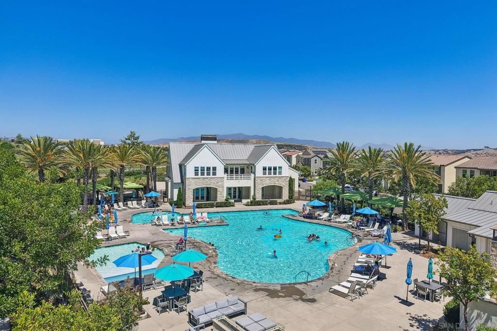 Image 55 of property listing at 910 Camino Meandro, Chula Vista, CA 91913